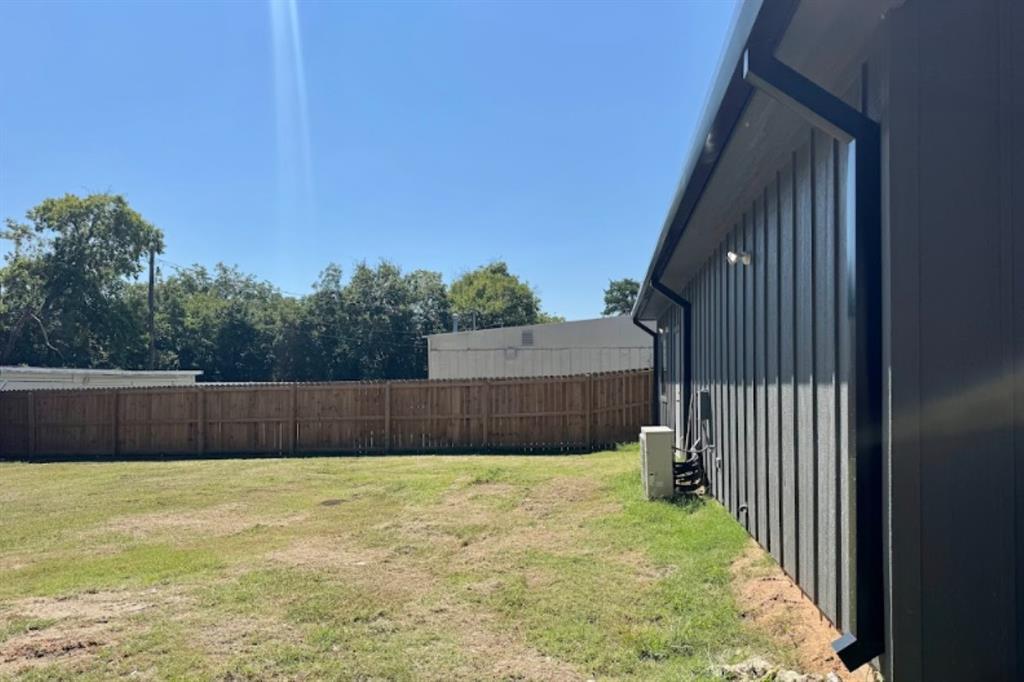 G-0763 MCANAIR J B - Commercial Lease