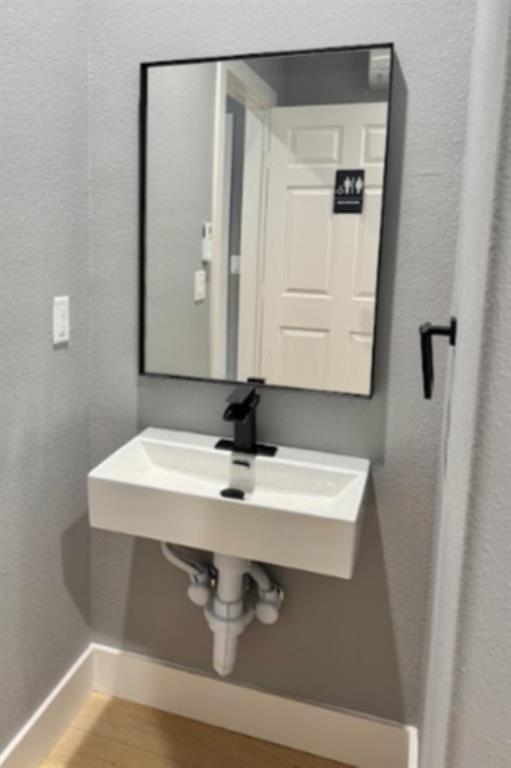 G-0763 MCANAIR J B - Commercial Lease