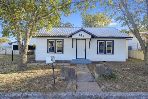 Tiny photo for 611 W College Street, Jacksboro, TX 76458 (MLS # 21101372)