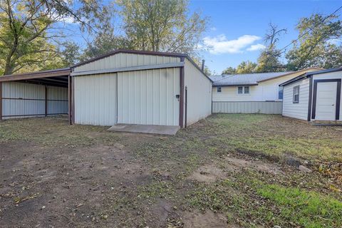 Tiny photo for 611 W College Street, Jacksboro, TX 76458 (MLS # 21101372)