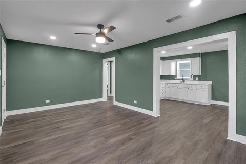 Tiny photo for 611 W College Street, Jacksboro, TX 76458 (MLS # 21101372)