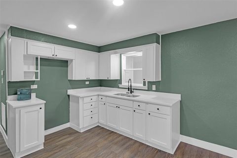 Tiny photo for 611 W College Street, Jacksboro, TX 76458 (MLS # 21101372)