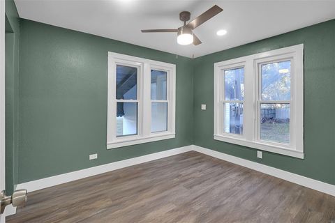 Tiny photo for 611 W College Street, Jacksboro, TX 76458 (MLS # 21101372)