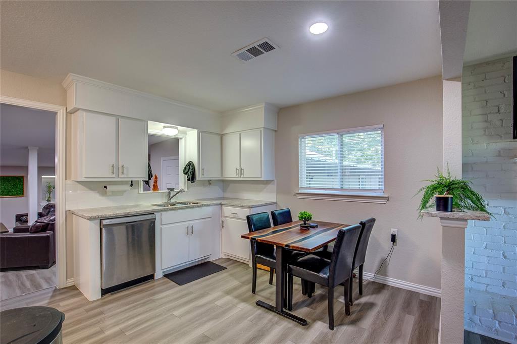 1101 Redoak Drive