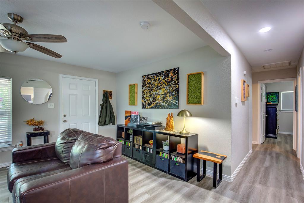 1101 Redoak Drive