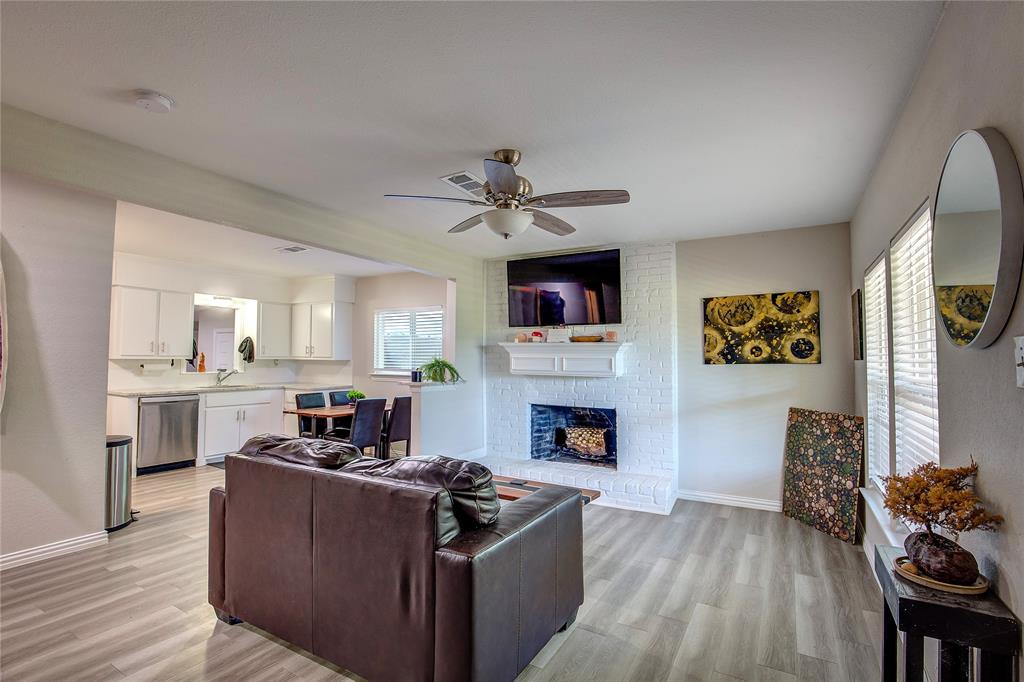 1101 Redoak Drive