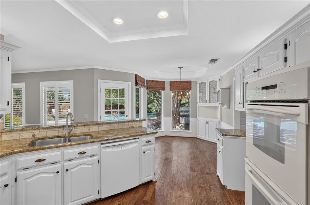 2132 Donna Drive
