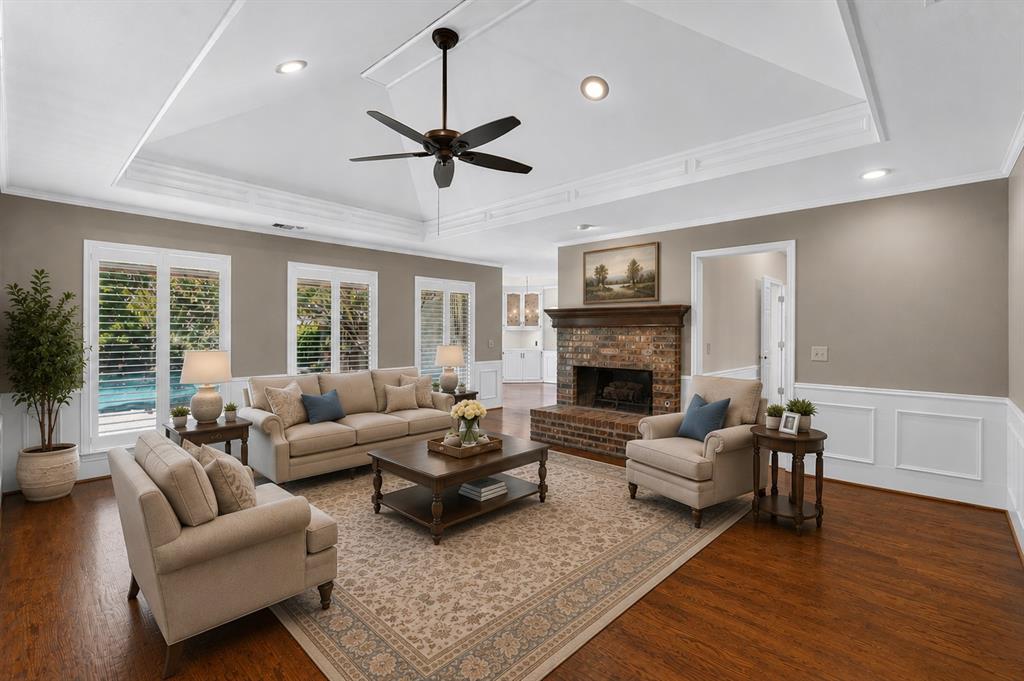 2132 Donna Drive