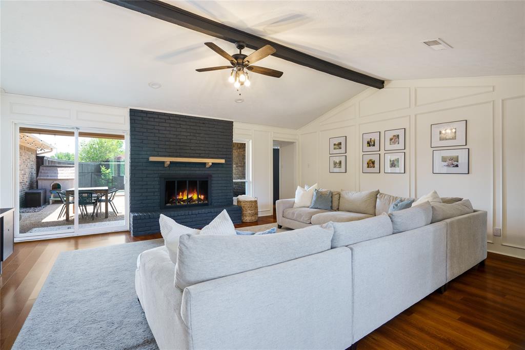 2924 Fountain Head Drive
