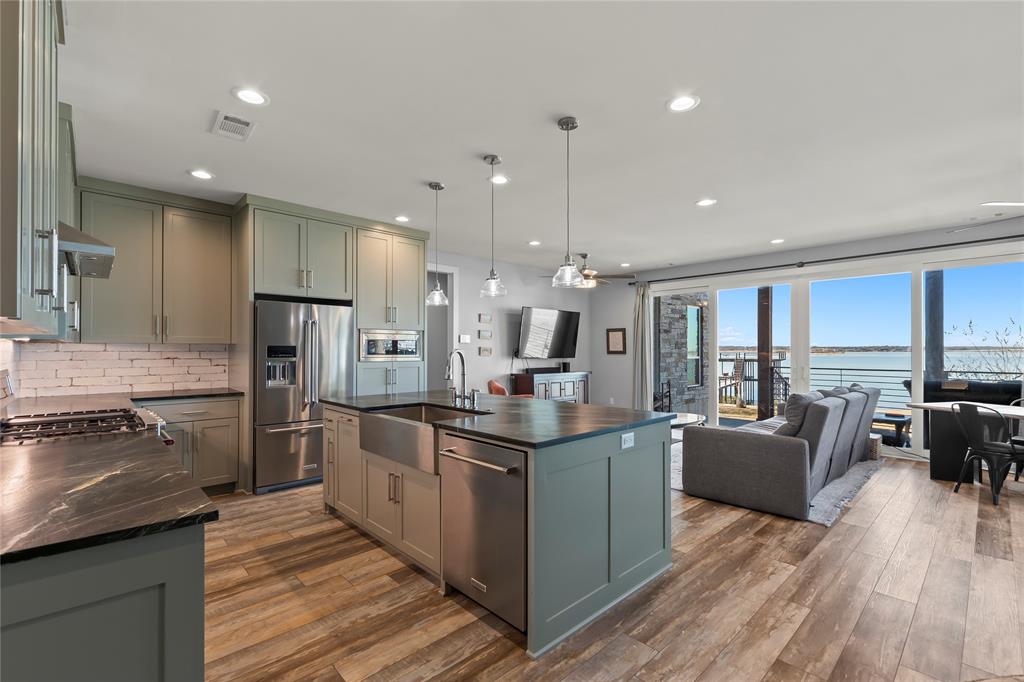 Eastwood Islands - Residential