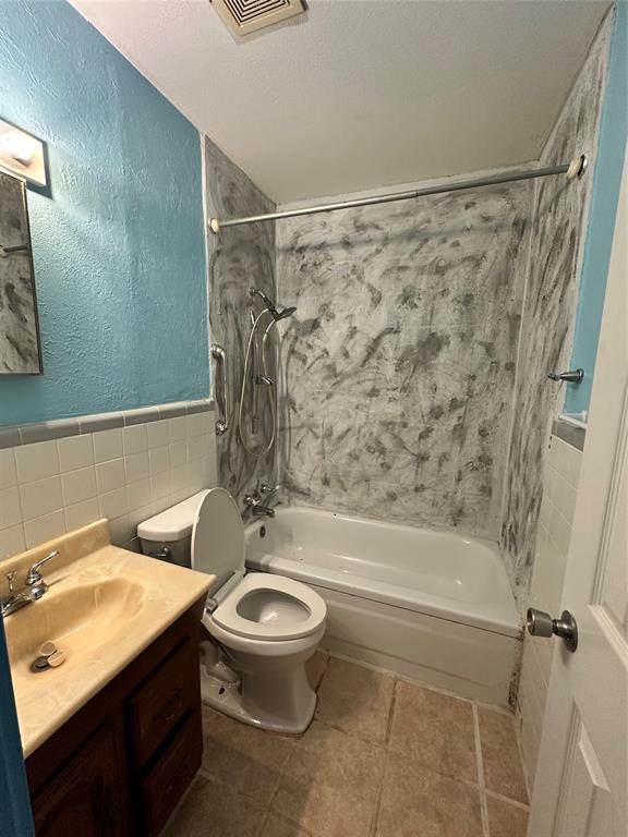 Johnson Qtr Acre - Residential