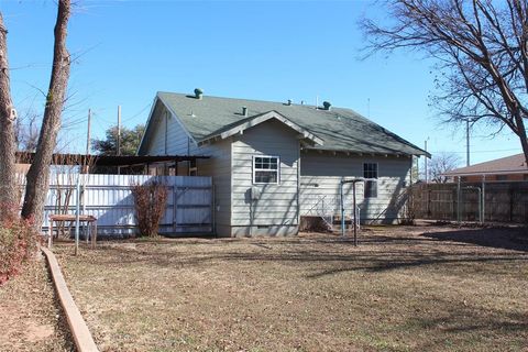 A home in Munday