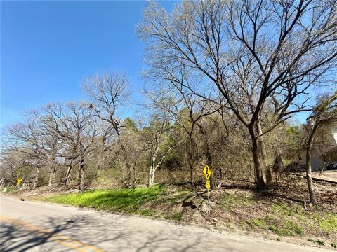 Photo of 906 Sleepy Hollow Drive, Cedar Hill, TX 75104 (MLS # 21226023)
