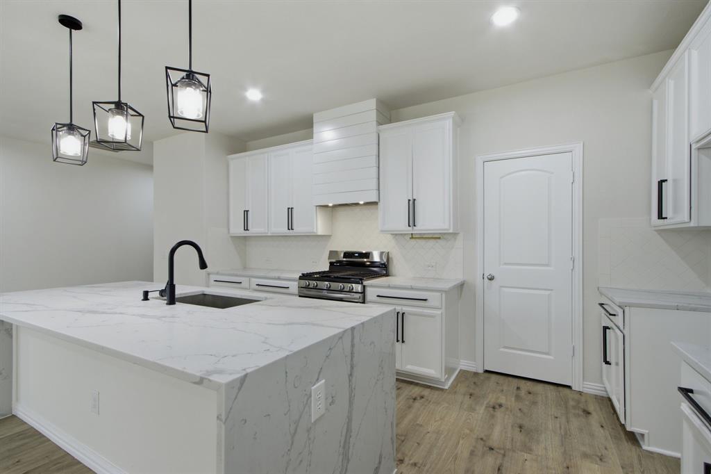2520 Candle Lane