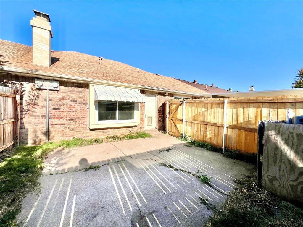 Mountain Crk Twnhses 02 - Residential