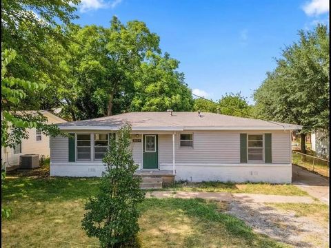 Photo of 1529 E King Street, Sherman, TX 75090 (MLS # 21206702)