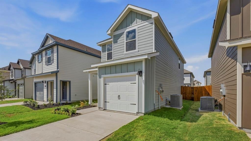 6218 Silver Maple Way