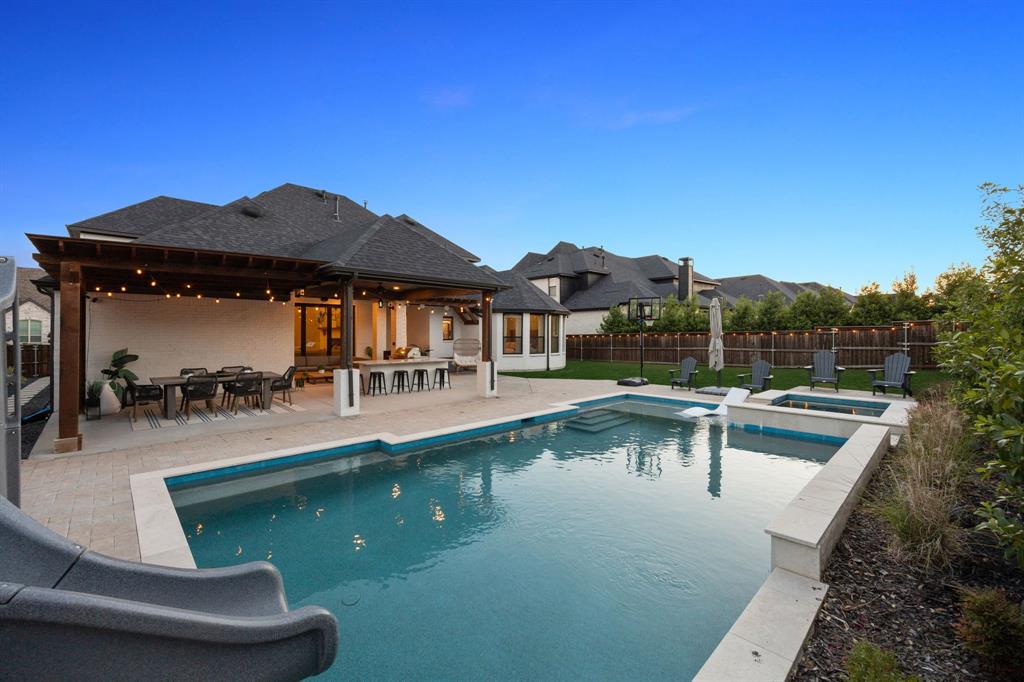 2712 Whirlaway Court