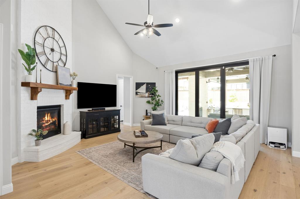 2712 Whirlaway Court