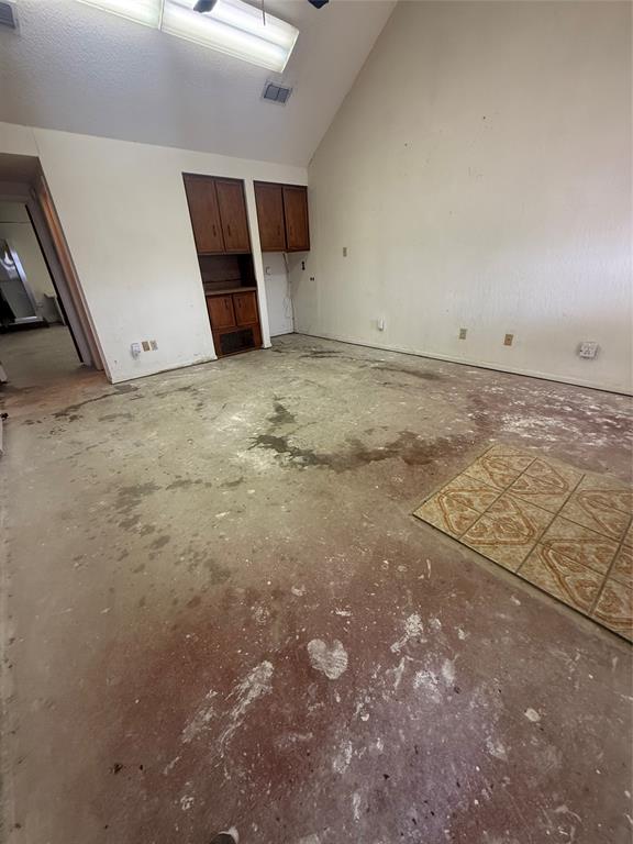 J P Simpson Surv Abst # 1018 - Commercial Sale