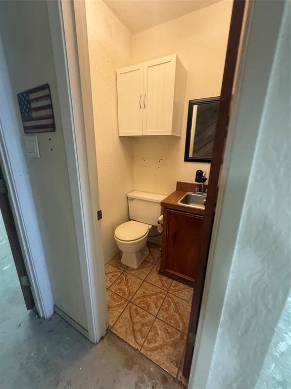 J P Simpson Surv Abst # 1018 - Commercial Sale