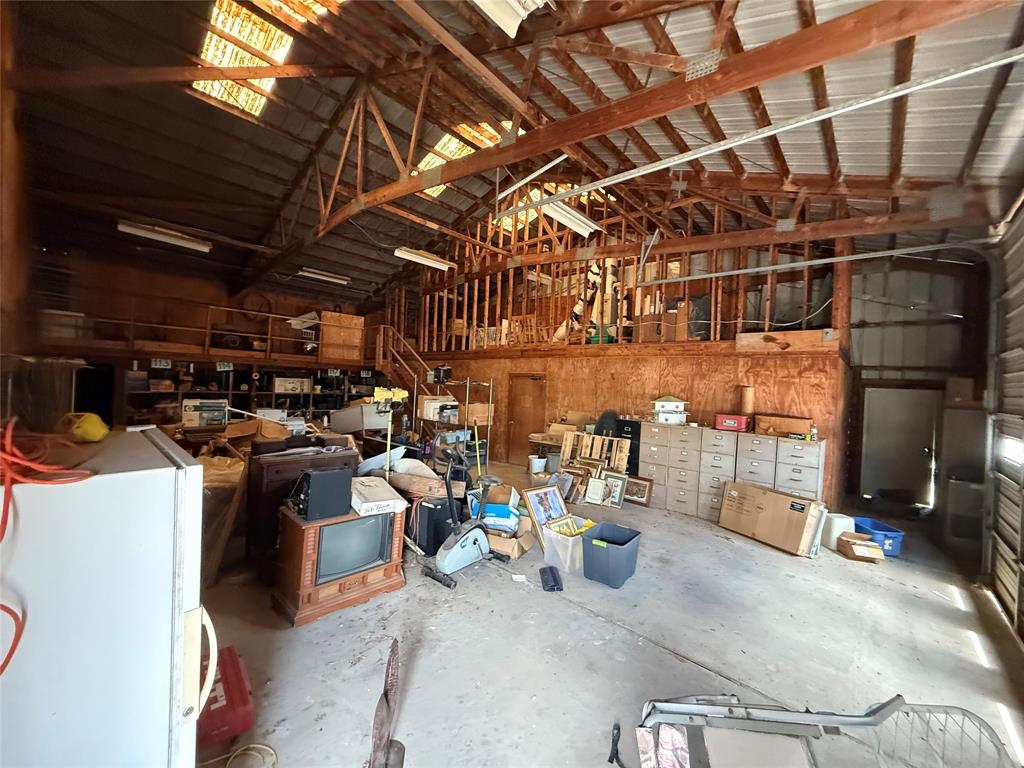 825 N State Highway 121