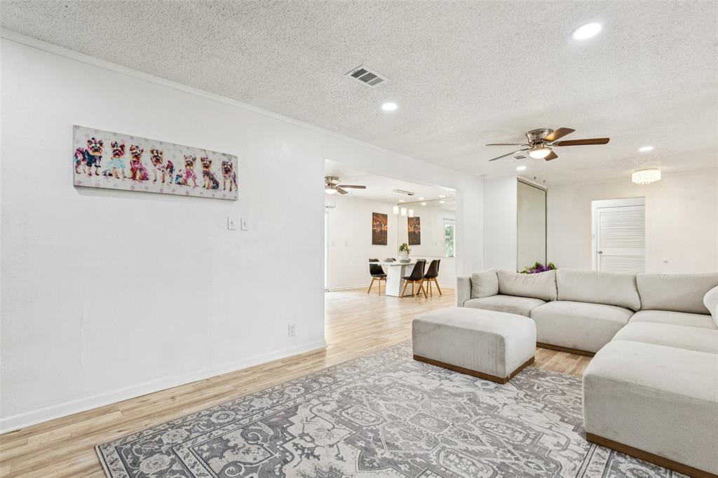 1136 Simpson Drive