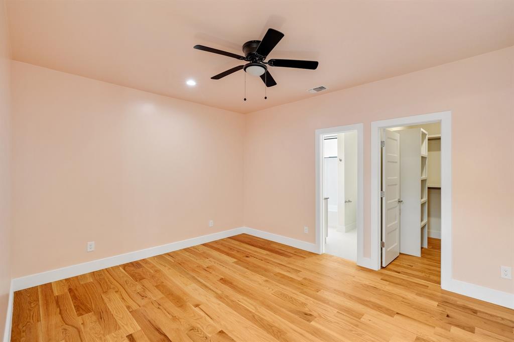 Royal Crest - Residential