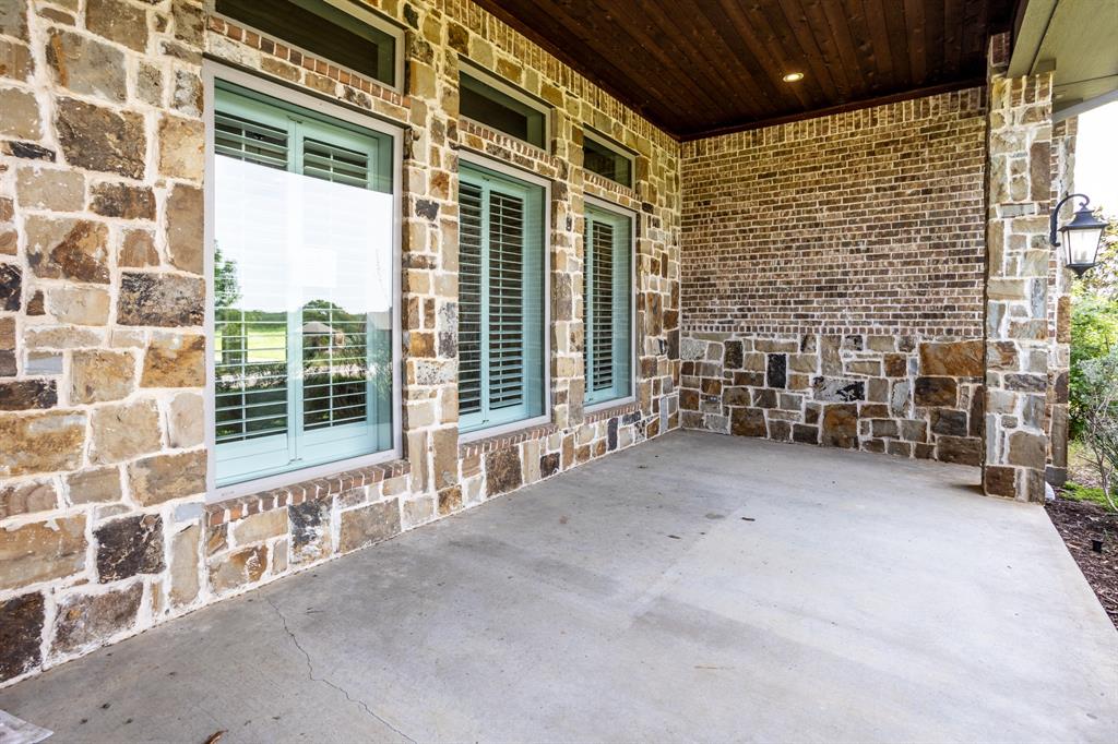 1450 Stone Trail Lane