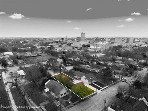 Photo of 603 N 10th Street, Waco, TX 76701 (MLS # 21197775)