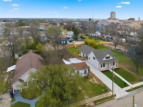 Tiny photo for 603 N 10th Street, Waco, TX 76701 (MLS # 21197775)