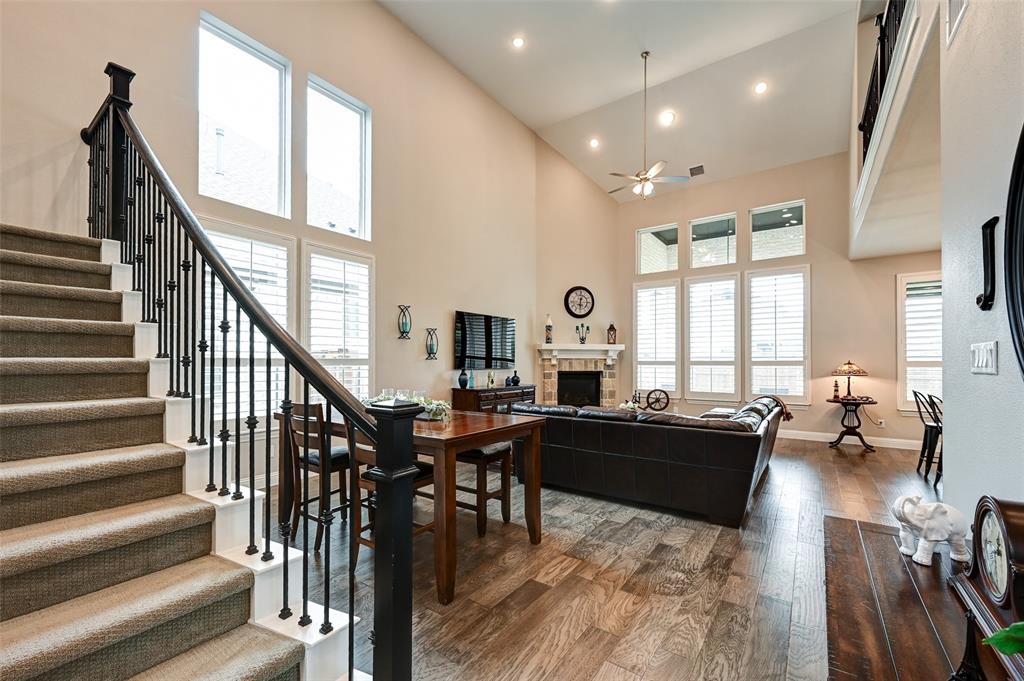 3253 Alexandra Lane