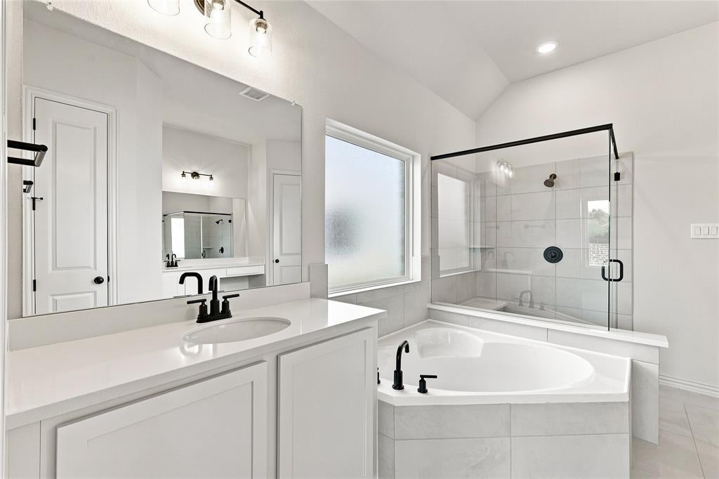 2804 Alcove Lane