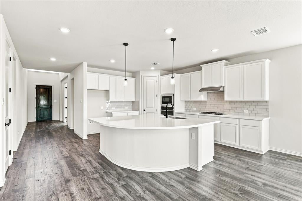 2804 Alcove Lane