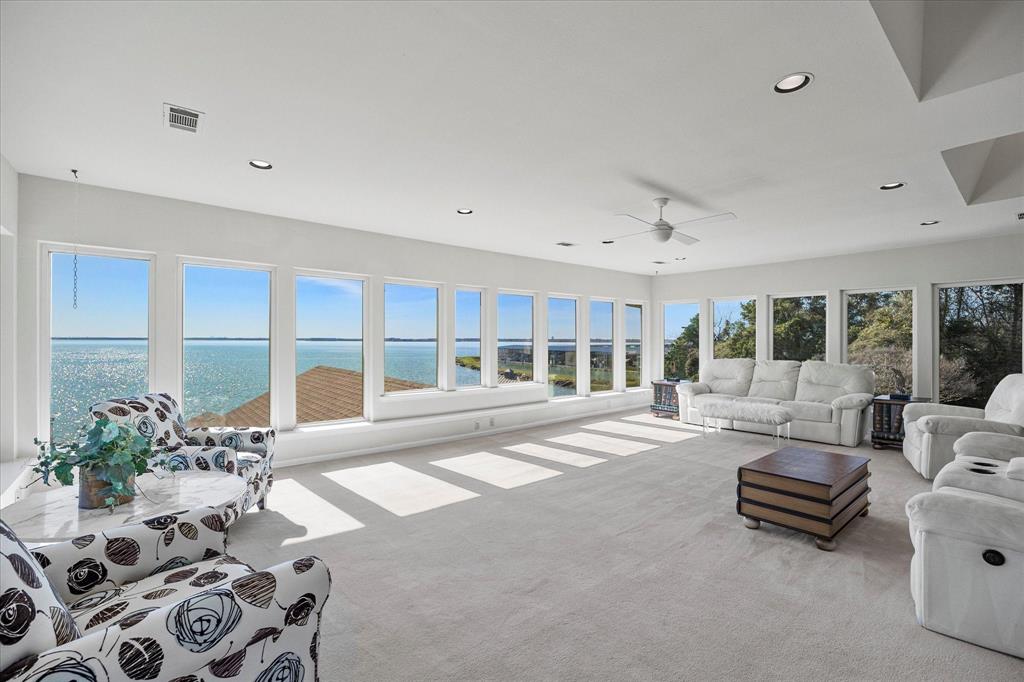 Windward Slope - Residential