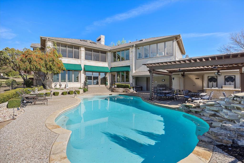 Windward Slope - Residential