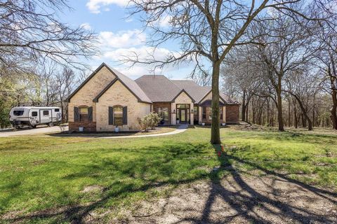 107 Falls Creek Lane Gunter TX 75058