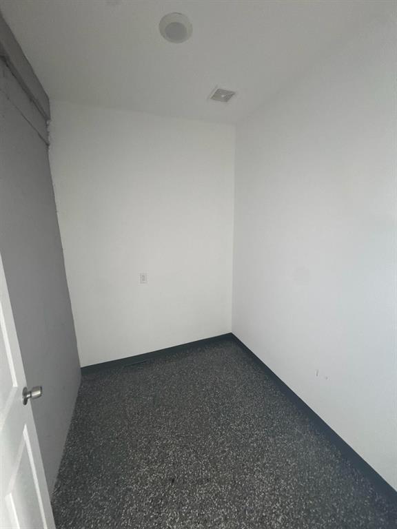 Waverly Park Add - Commercial Lease