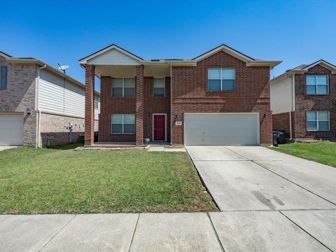 Photo of 2021 Laughlin Road, Fort Worth, TX 76177 (MLS # 21327209)