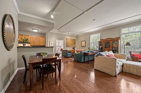 2305 Worthington Street 328 Dallas TX 75204
