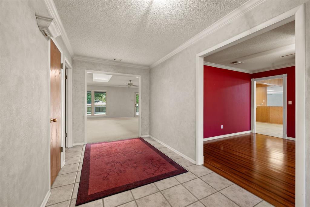 1221 Forest Ridge Drive