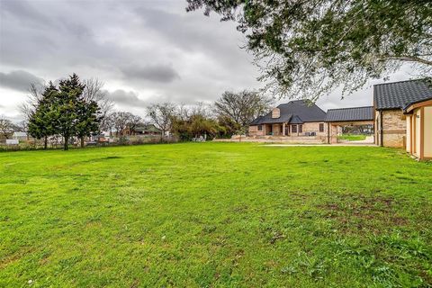 A home in Burleson