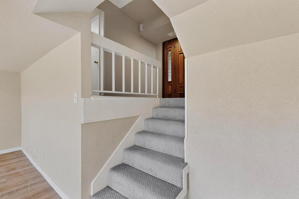 2966 Buttonwood Drive