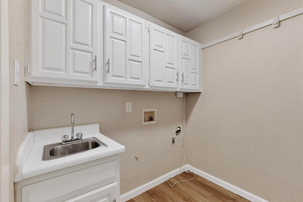 Country Place Twnhs 03 - Residential