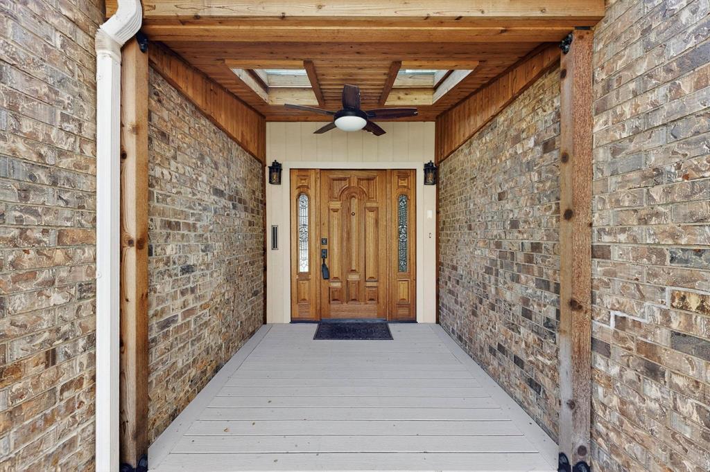 2966 Buttonwood Drive