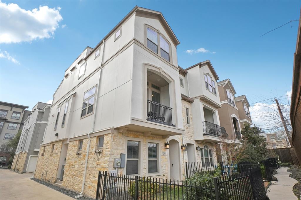 THe Heights at Oaklawn - Residential