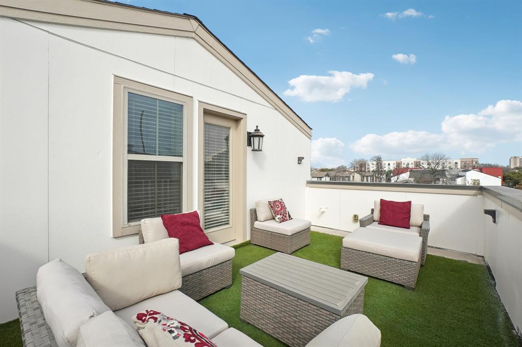 THe Heights at Oaklawn - Residential