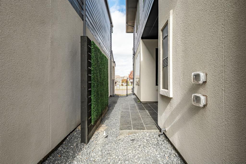 Danielle At Craig Ranch, The - Residential