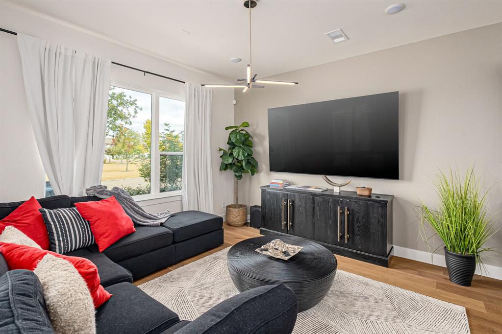 Danielle At Craig Ranch, The - Residential