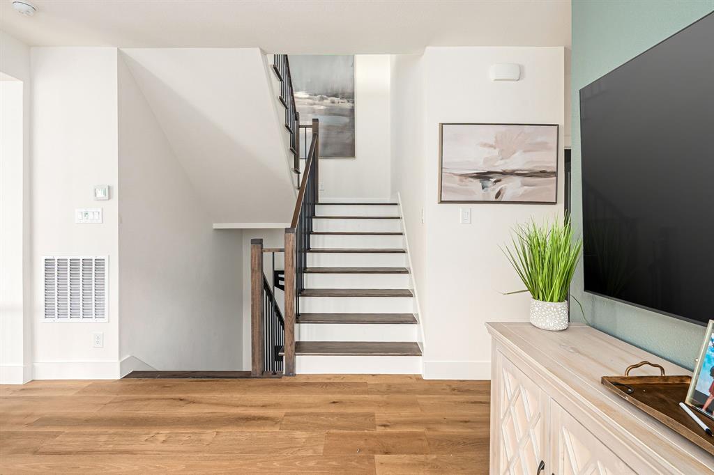 Danielle At Craig Ranch, The - Residential